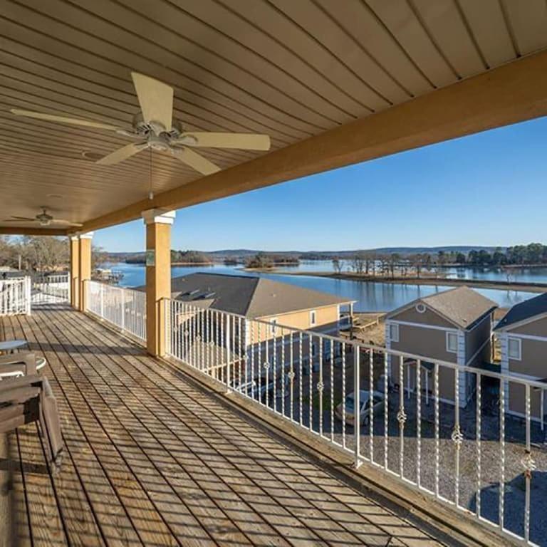 Views!! Luxury Condo W/Gourmet Kitchen, Breathtaking Views Lake Hamilton Экстерьер фото